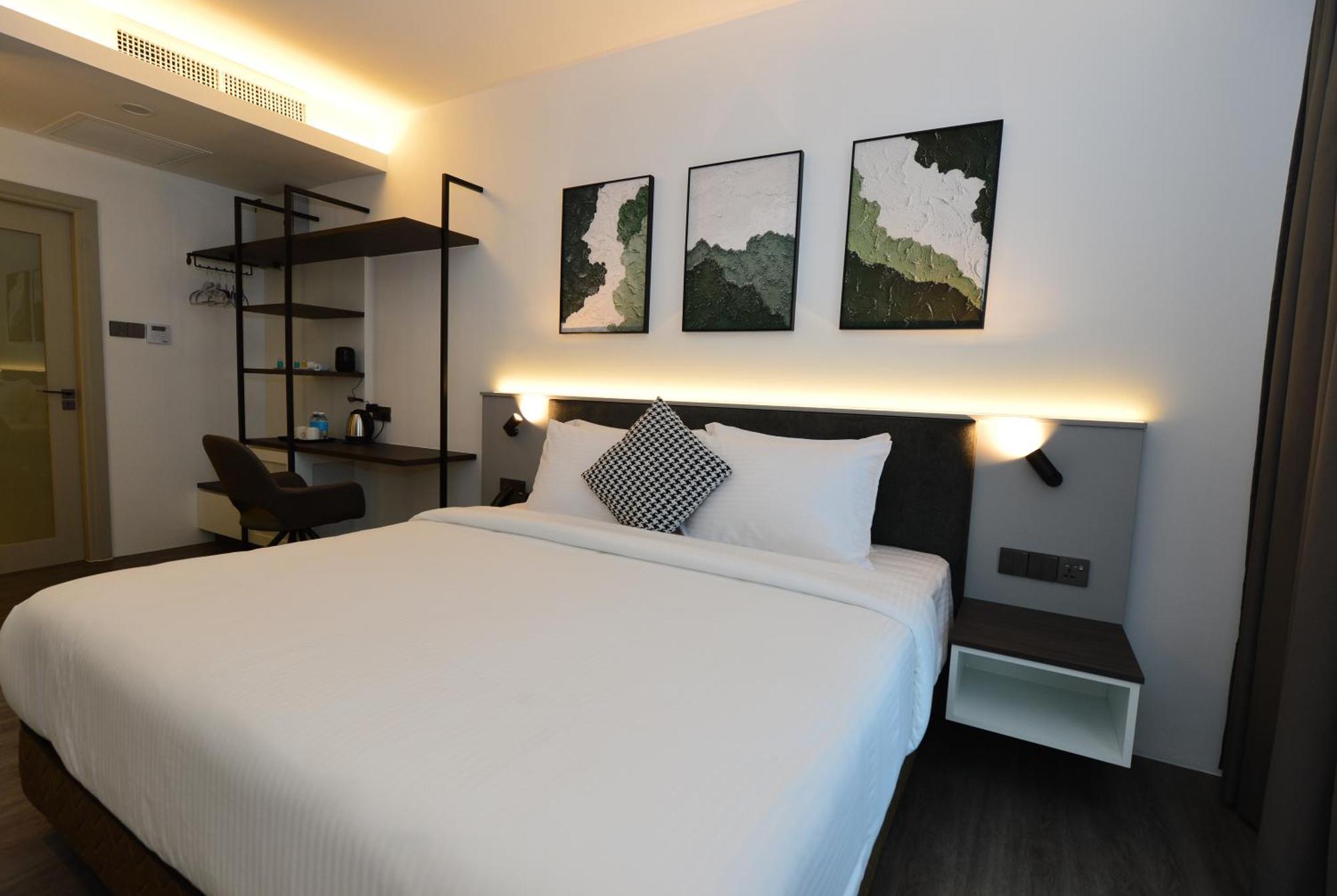 Rume Hotel Кучинг Екстериор снимка