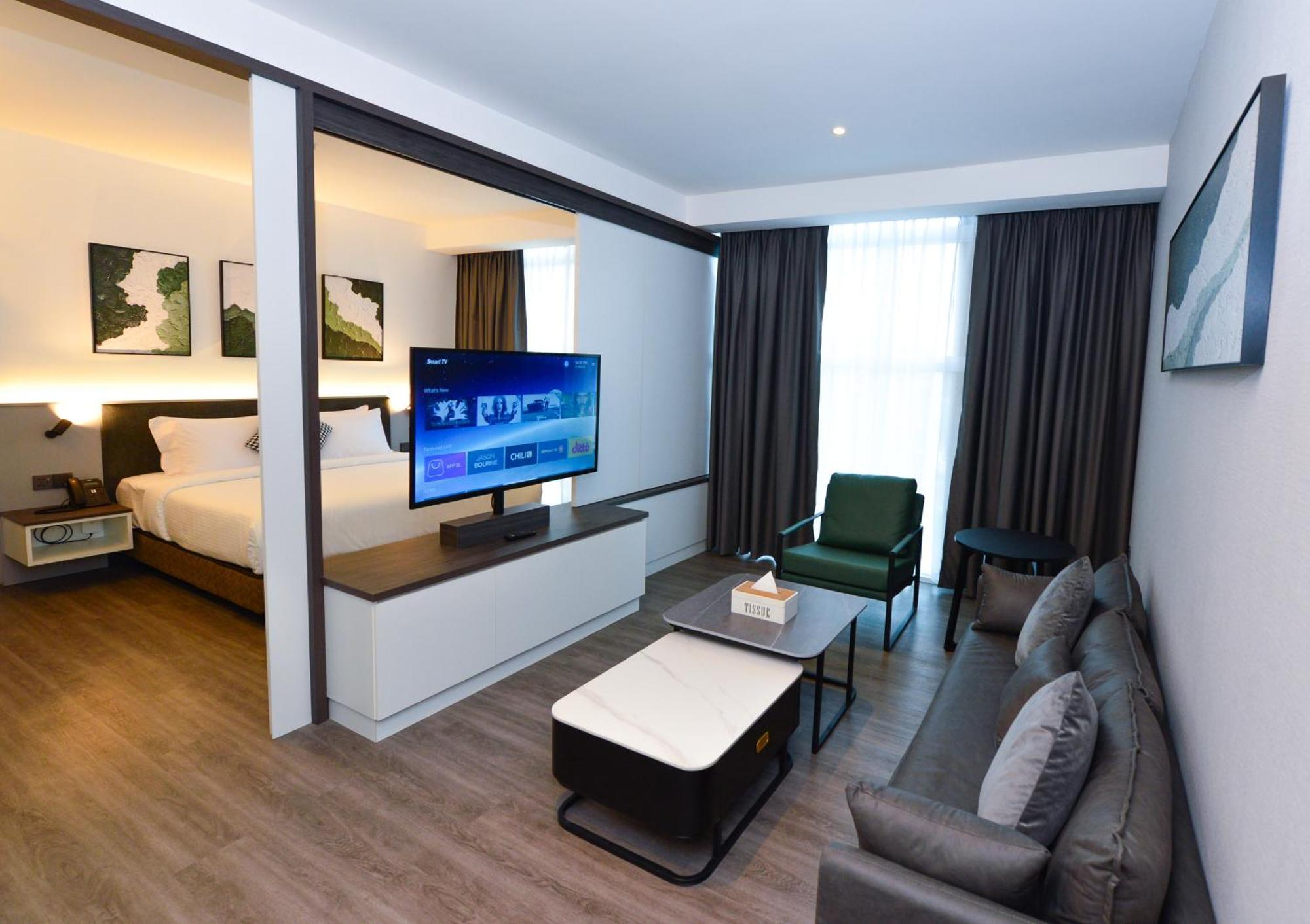 Rume Hotel Кучинг Екстериор снимка