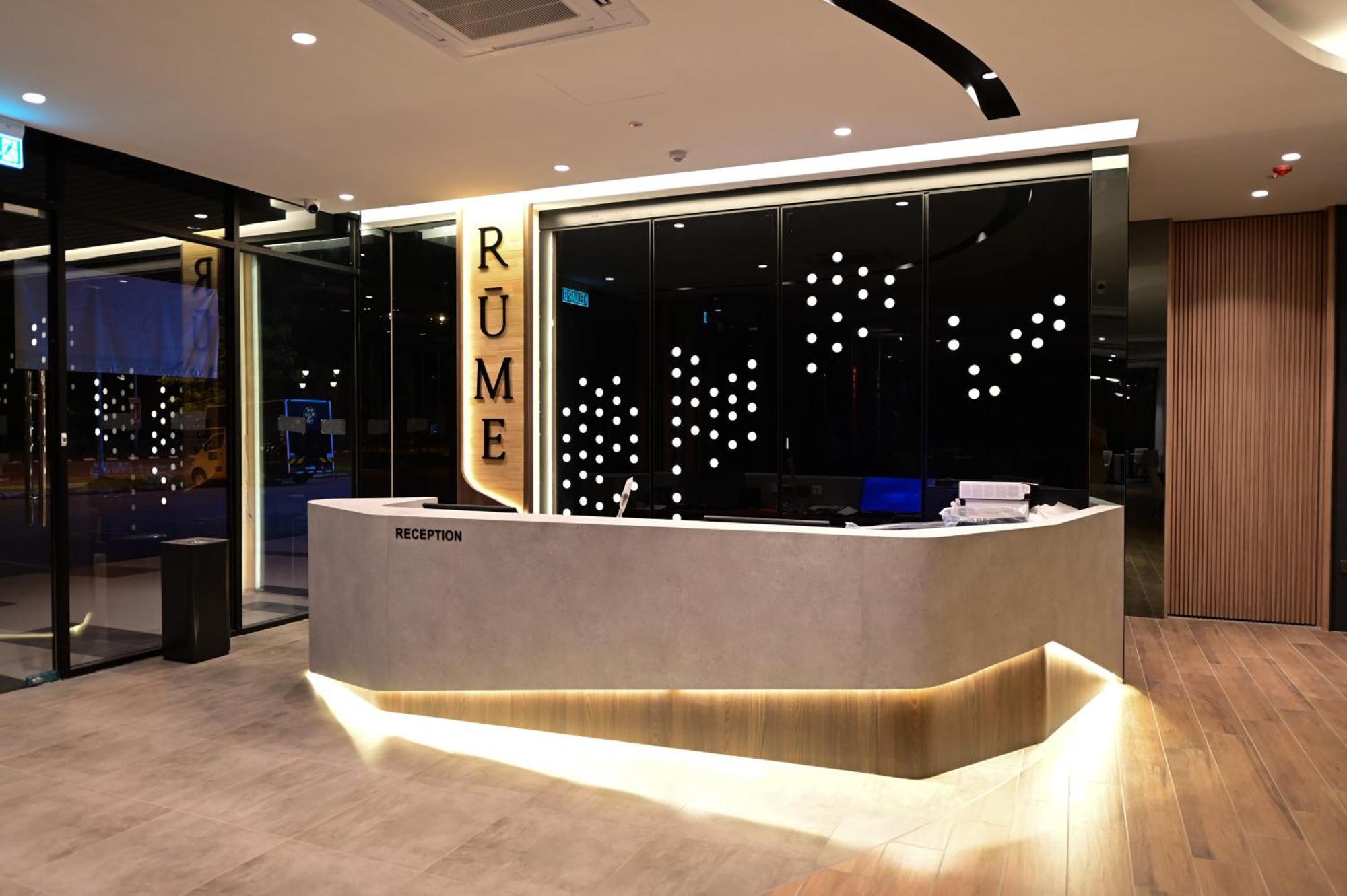 Rume Hotel Кучинг Екстериор снимка
